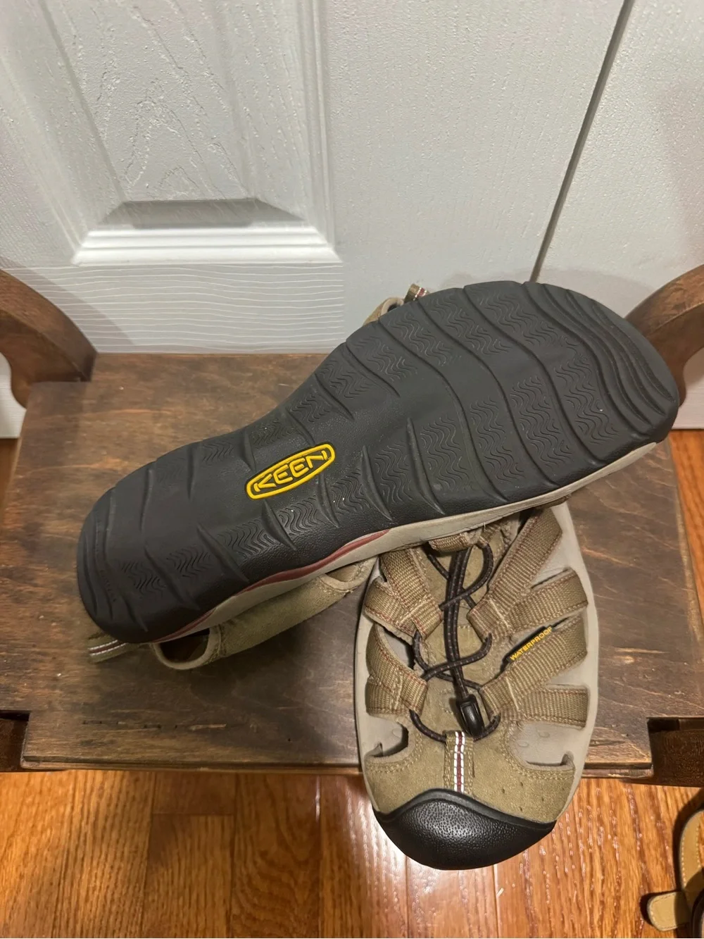 KEEN  Newport H2 M 9